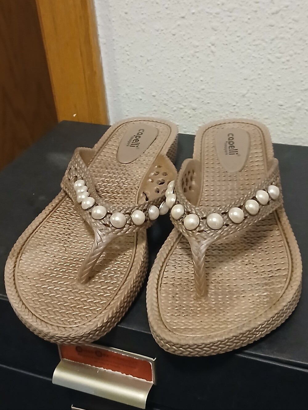 ​Capelli New York Faux Pearl Jelly Wedge Flip Flops Nude Size 8